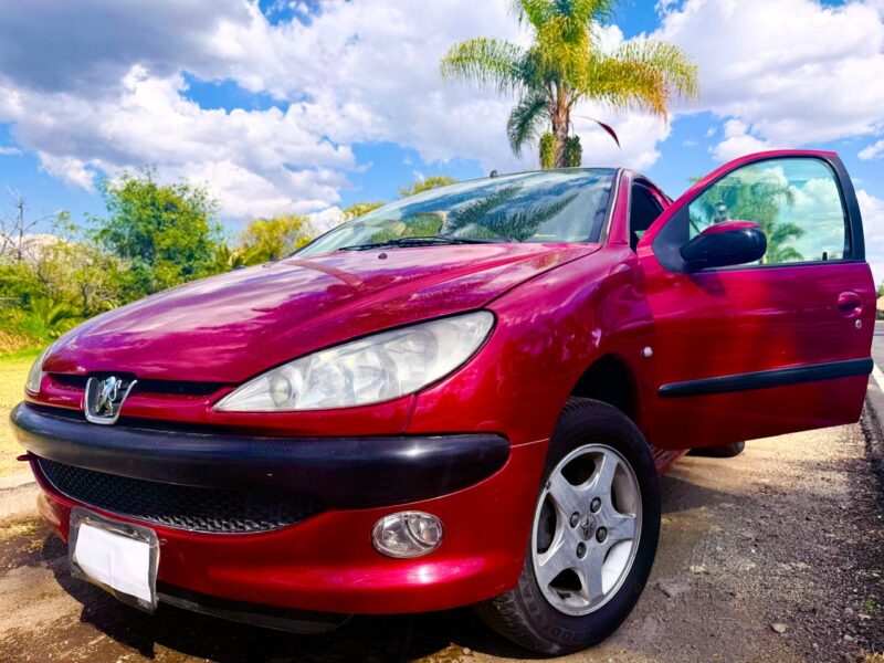 Peugeot 206 modelo 2006 automático