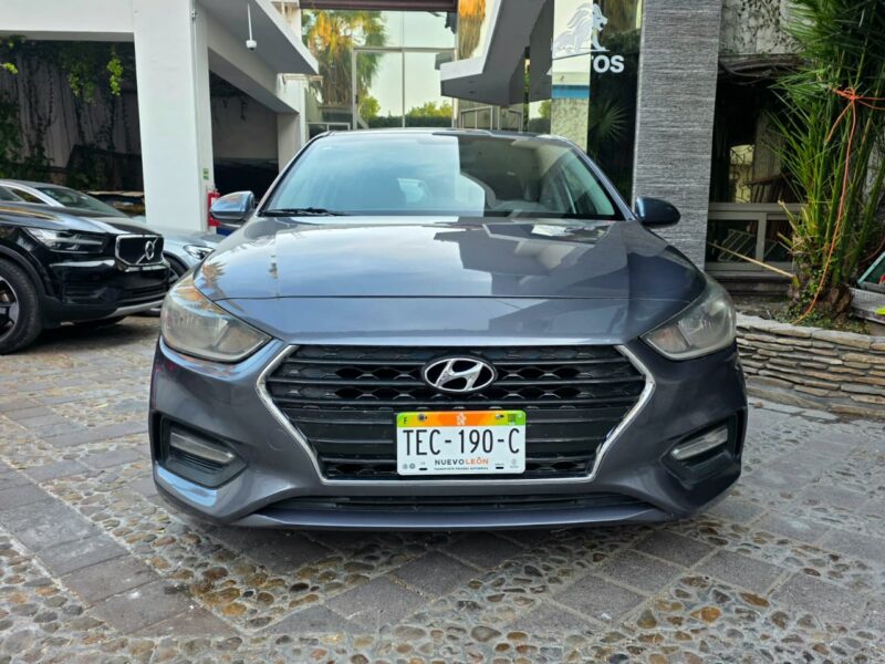 Hyundai Accent GL modelo 2018