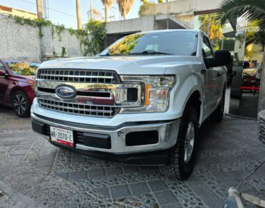 Ford F-150 XLT modelo 2018