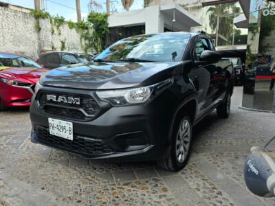 Ram 700 SLT 2023