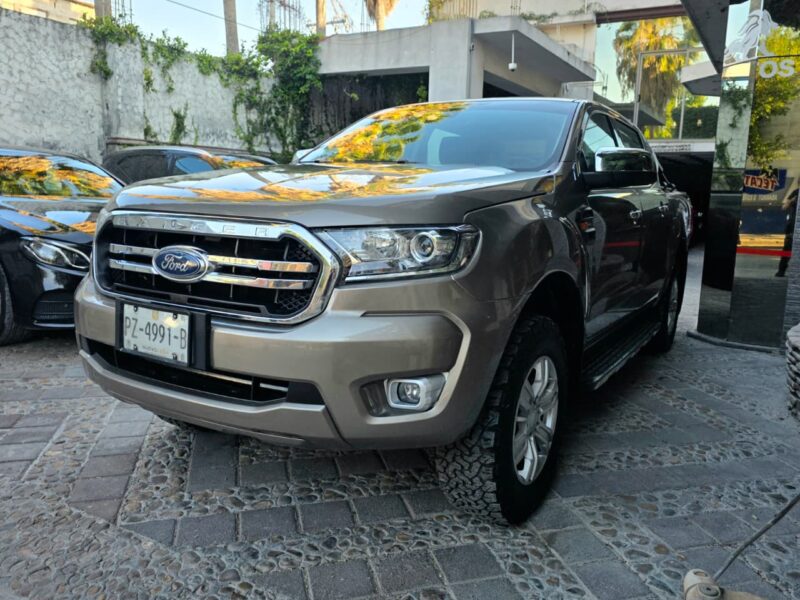 Ford Ranger version XLT 2021