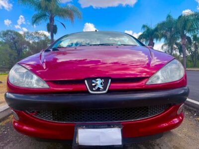 Peugeot 206 modelo 2006 automático