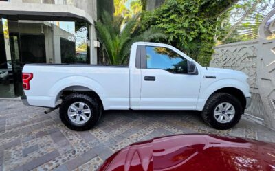 Ford F-150 XLT modelo 2018