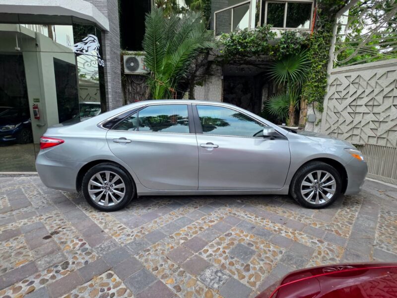Toyota Camry LE 2016
