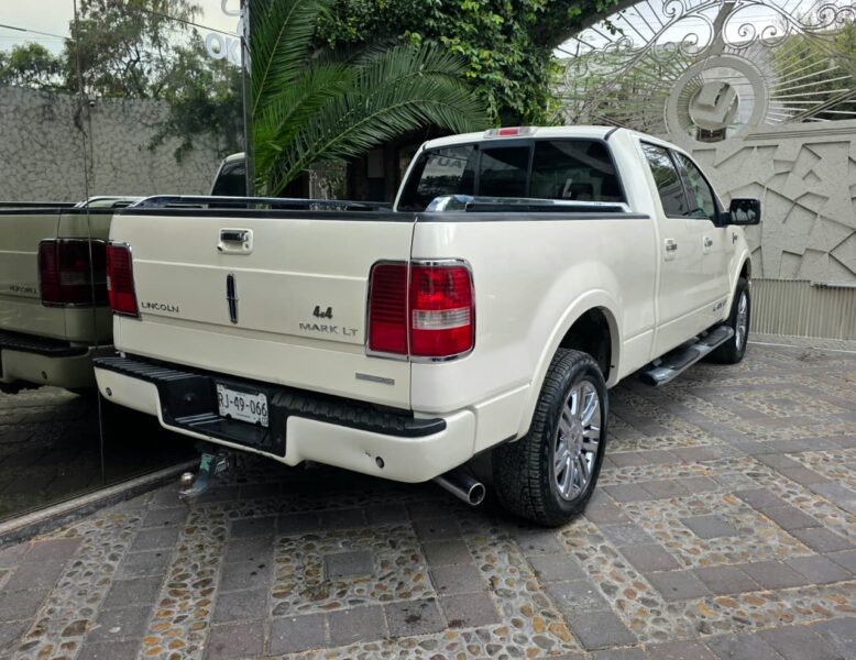 Lincoln Mark LT 2008