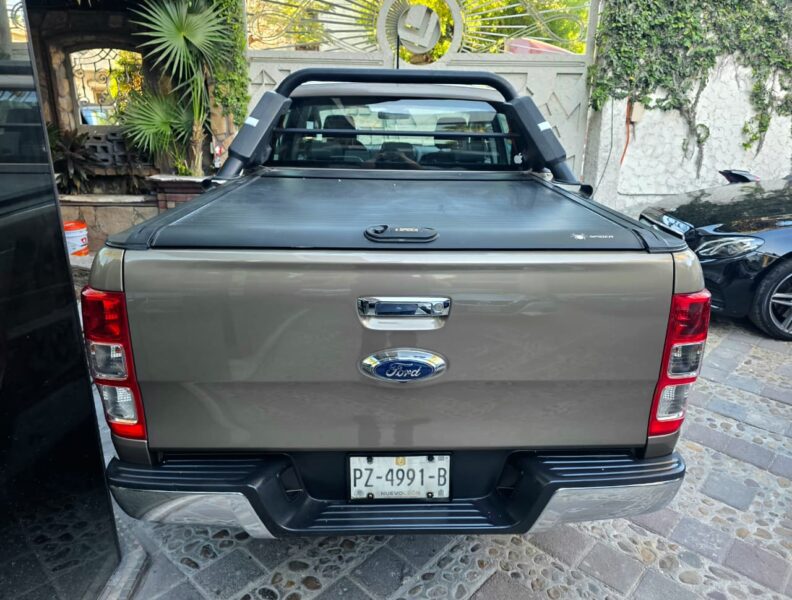 Ford Ranger version XLT 2021