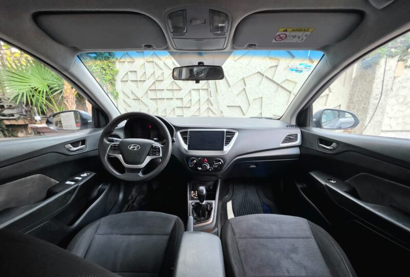 Hyundai Accent GL modelo 2018