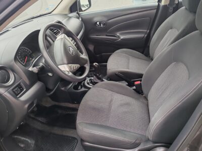 Nissan Versa Advance 2019 estandar