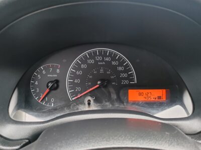 Nissan Versa Advance 2019 estandar