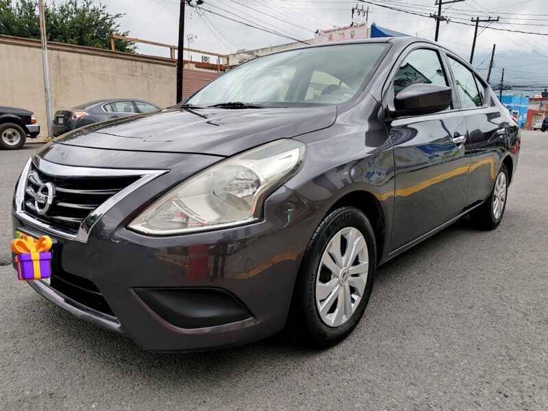 Nissan Versa Advance 2019 estandar
