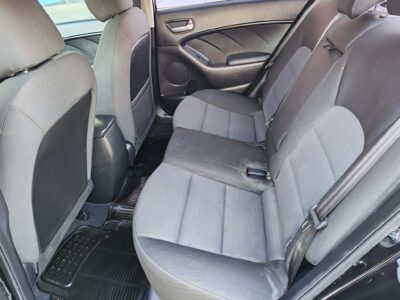 Venta de Kia Forte 2017 de particular Factura de agencia en Monterrey