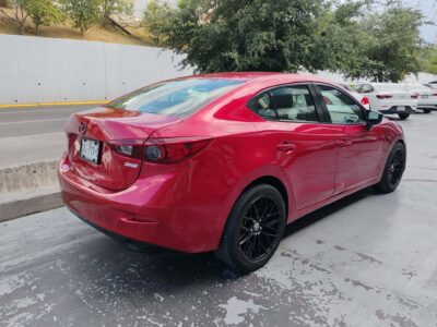 Mazda 3 Modelo 2014 Factura de Agencia Automático Eléctrico con Clima y Quema Cocos en Monterrey