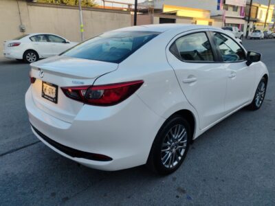 Mazda 2 Modelo 2022 Factura de Agencia Unico Dueño en Monterrey
