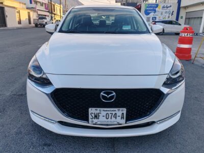 Mazda 2 Modelo 2022 Factura de Agencia Unico Dueño en Monterrey