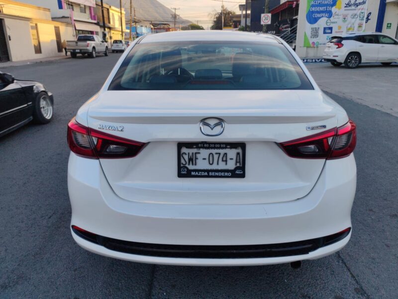 Mazda 2 Modelo 2022 Factura de Agencia Unico Dueño en Monterrey