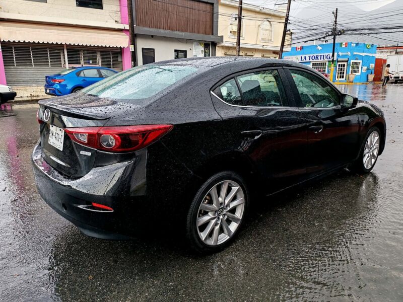 Mazda 3 Modelo 2018 Grand Touring en Monterrey