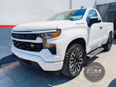 CHEVROLET SILVERADO LS - 2020 en Monterrey