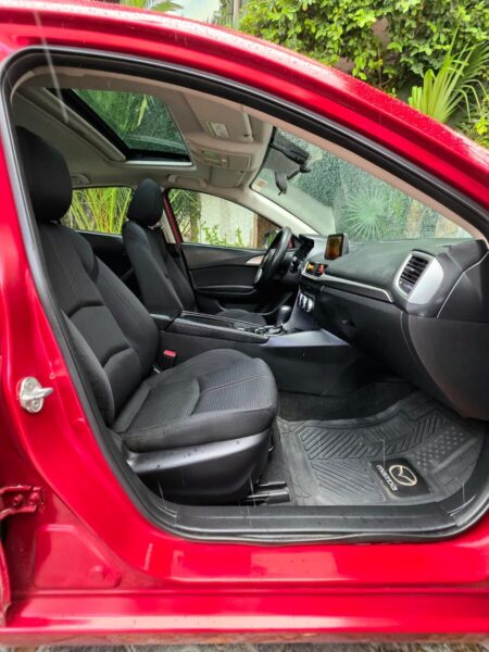 Mazda 3 2018 HatchBack Automatico version iTouring en Monterrey