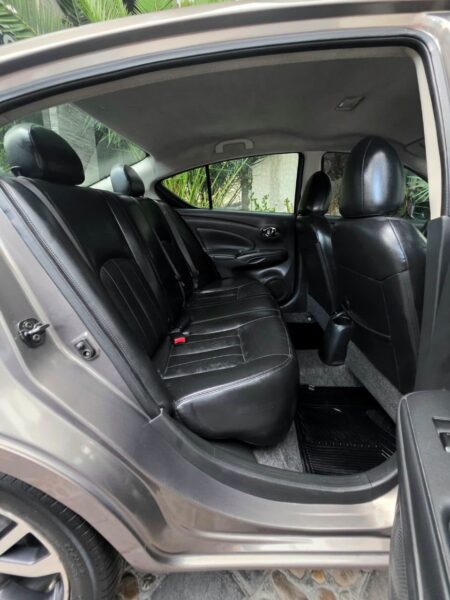 Nissan Versa Exclusive! año 2017 en Monterrey