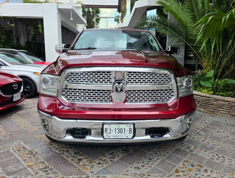 Dodge Ram version Laramie 2017 en Monterrey