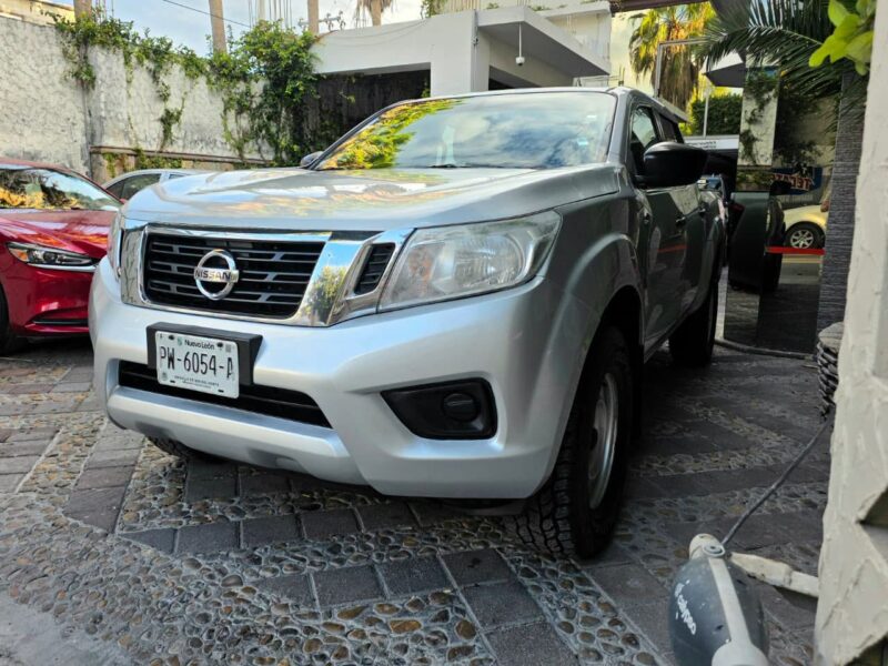 Nissan NP300 Frontier modelo 2020 en Monterrey