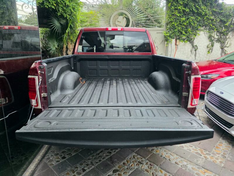 Dodge Ram version Laramie 2017 en Monterrey