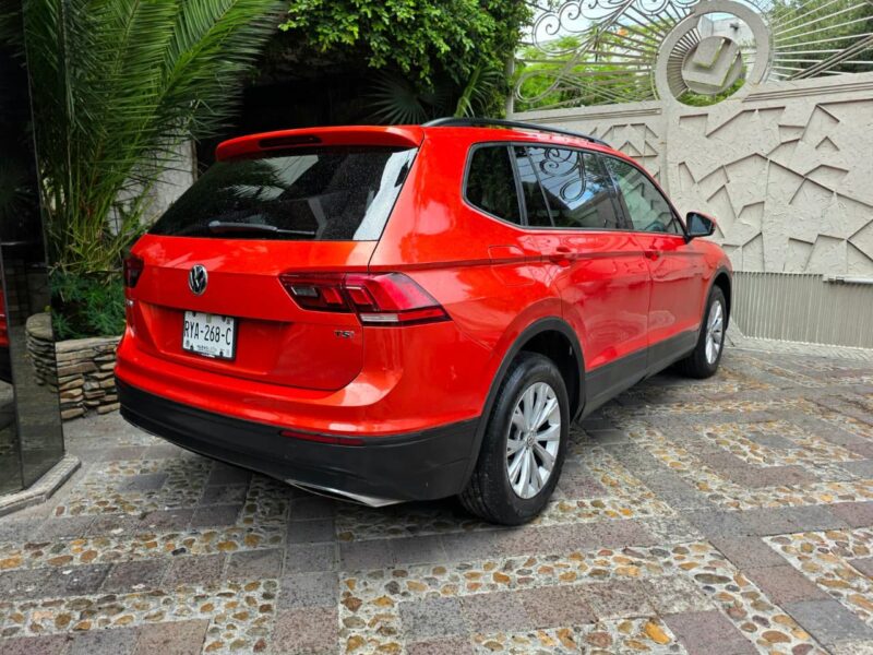 Volkswagen Tiguan TrendLine Plus 2018 en Monterrey