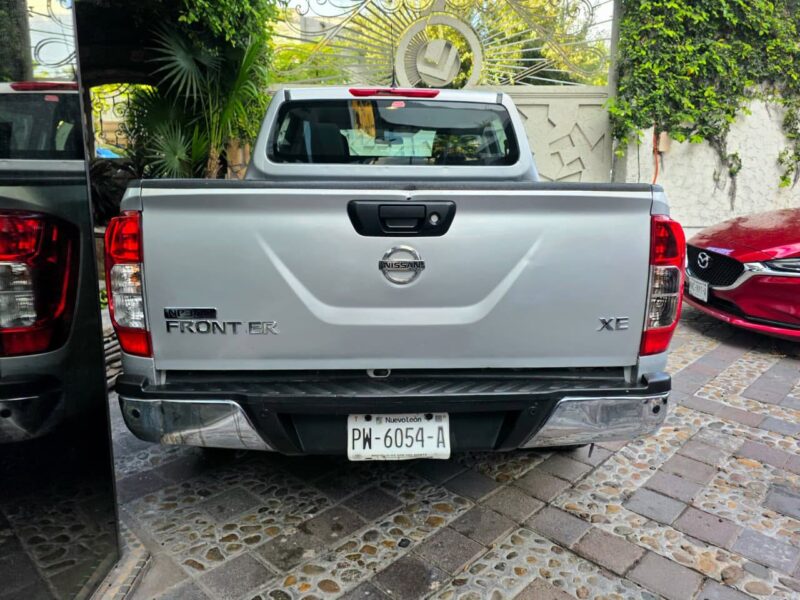 Nissan NP300 Frontier modelo 2020 en Monterrey