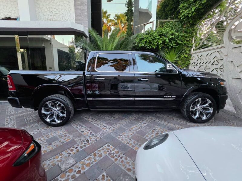Dodge Ram 1500 LIMITED en Monterrey