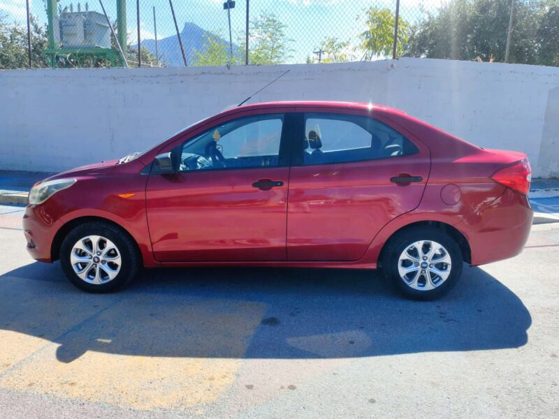 Ford Figo 2018 Factura de Agencia en Monterrey