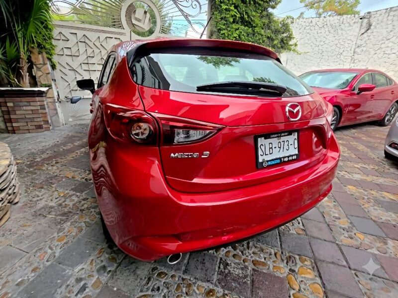 Mazda 3 2018 HatchBack Automatico version iTouring en Monterrey