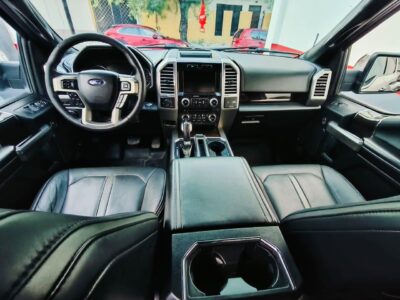 FORD LOBO PLATINUM - 2015 en Monterrey